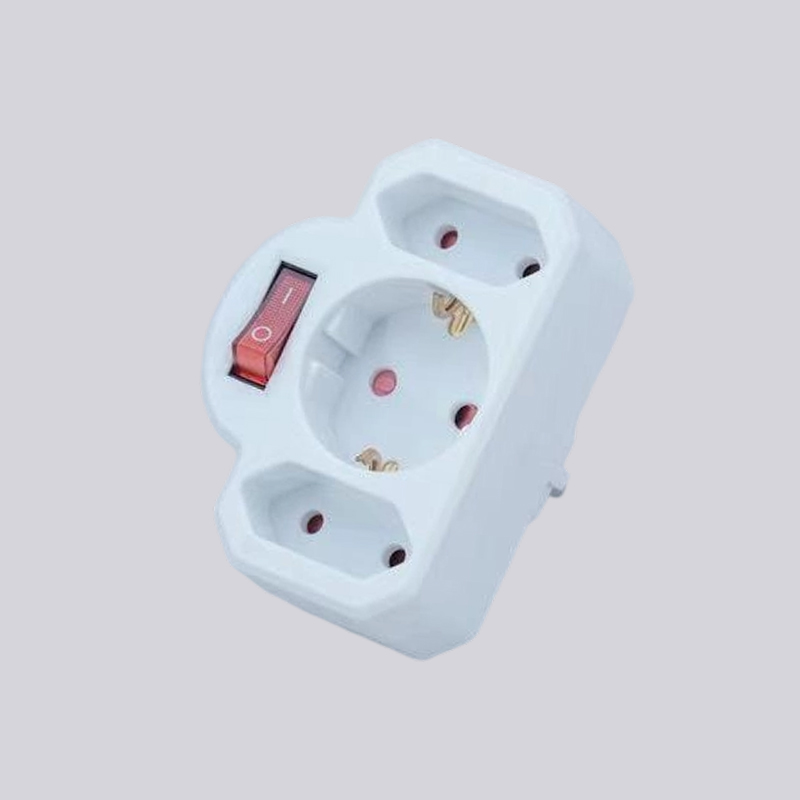 G01-01/2K tip german o fișă rotundă, două mufe plate, cu adaptor comutator